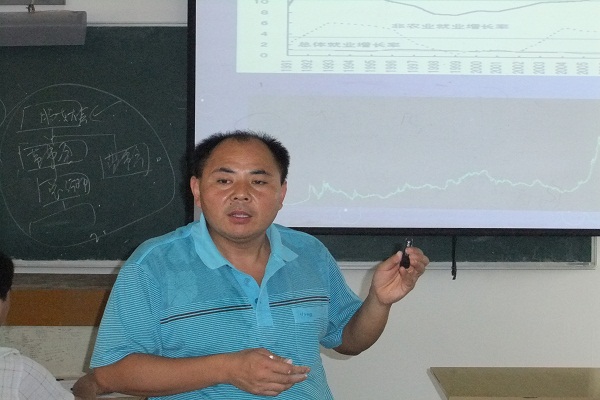 点击放大鼠标滚轮控制大小